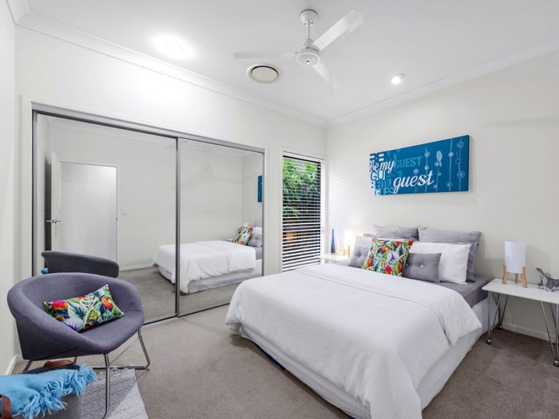 93 Mossvale Drive, Wakerley QLD 4154