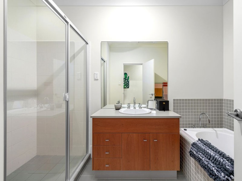 93 Mossvale Drive, Wakerley QLD 4154