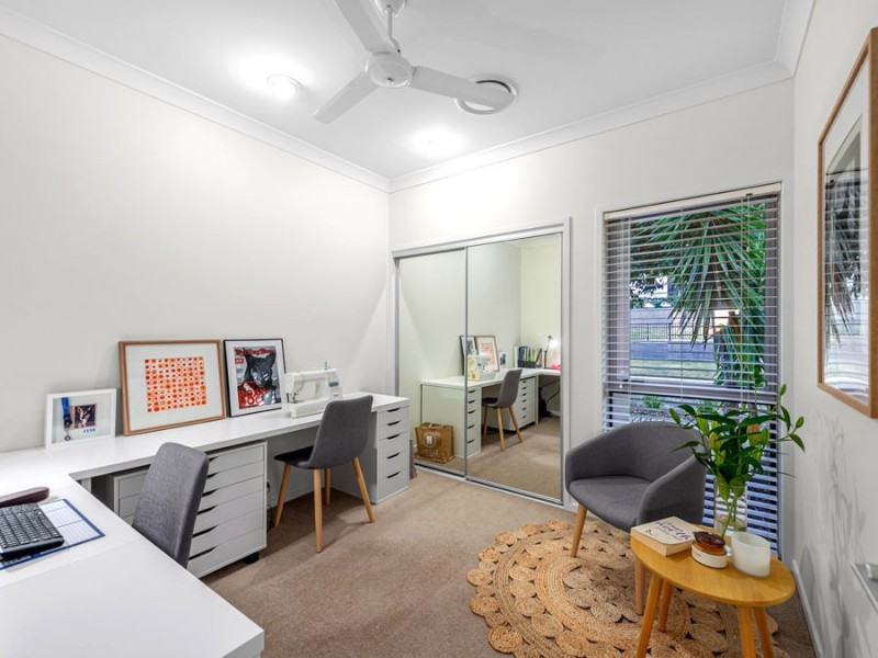 93 Mossvale Drive, Wakerley QLD 4154