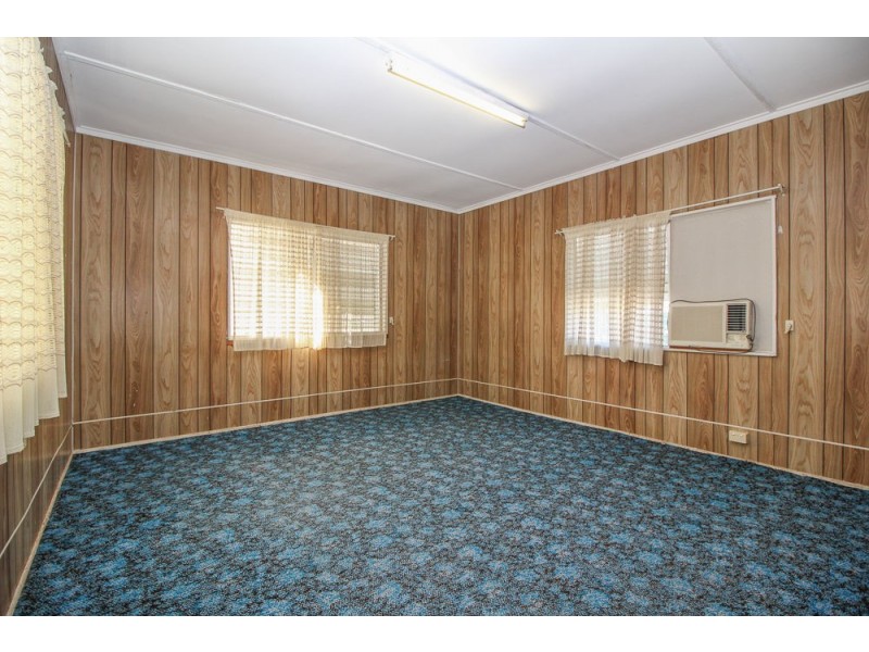 12 Booner St, Lota QLD 4179