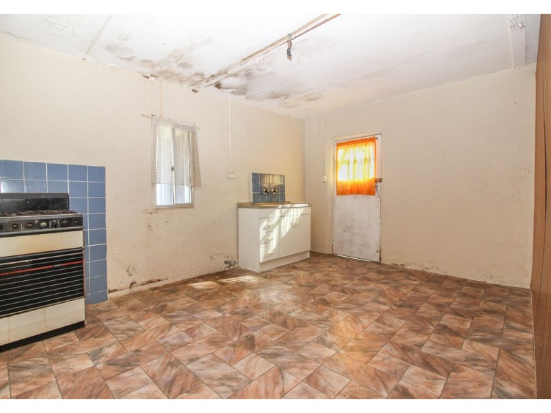 12 Booner St, Lota QLD 4179