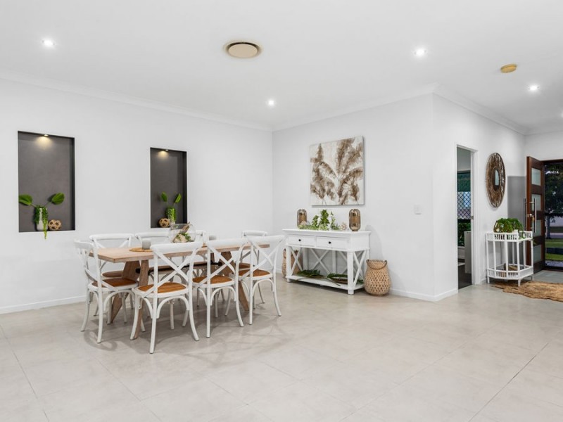 87 Ivy Crescent, Wakerley QLD 4154