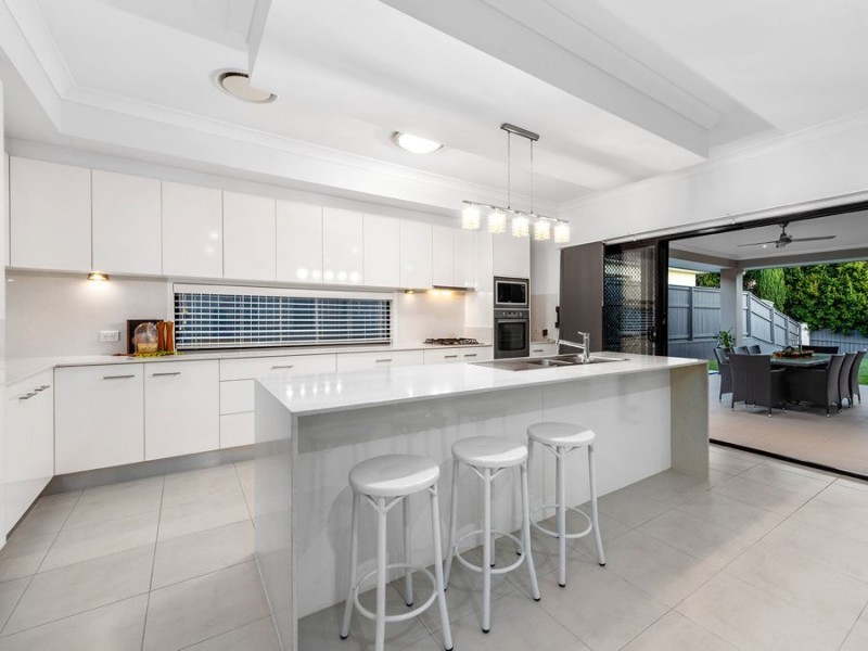 87 Ivy Crescent, Wakerley QLD 4154