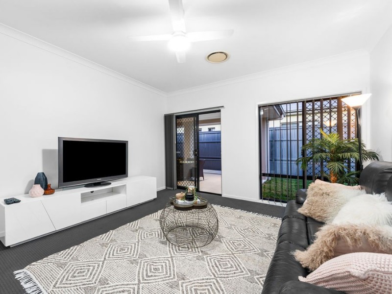 87 Ivy Crescent, Wakerley QLD 4154