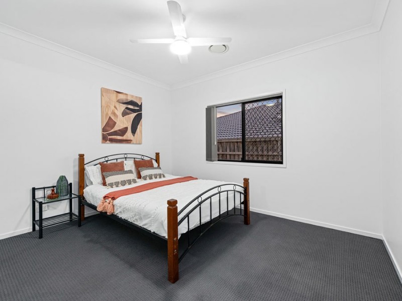 87 Ivy Crescent, Wakerley QLD 4154