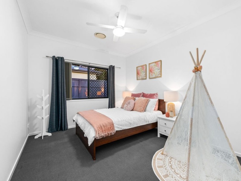 87 Ivy Crescent, Wakerley QLD 4154