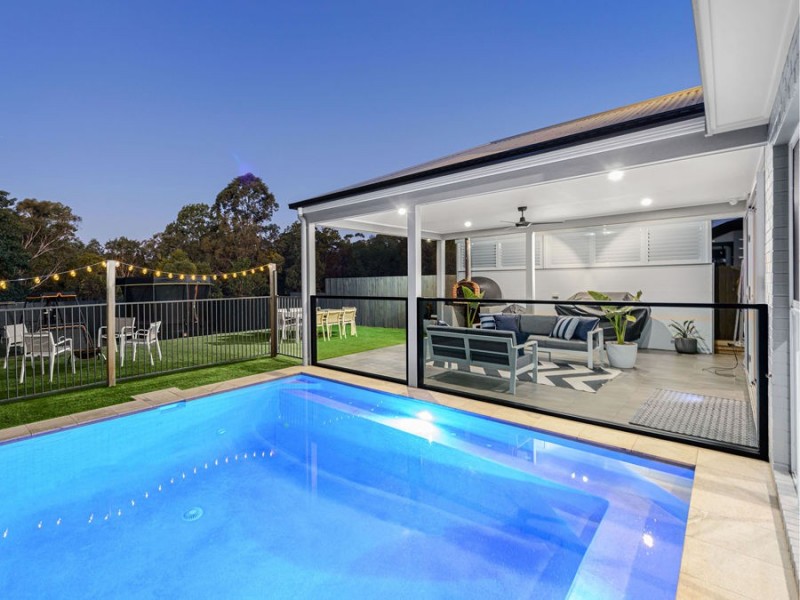 17 Eucalypt Street, Wakerley QLD 4154