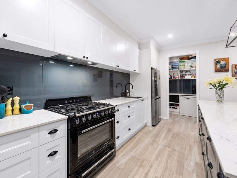 17 Eucalypt Street, Wakerley QLD 4154