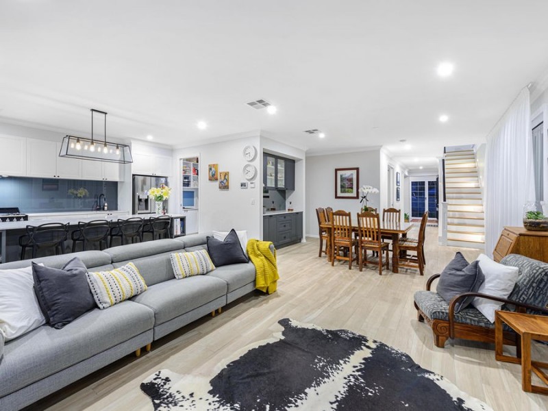 17 Eucalypt Street, Wakerley QLD 4154