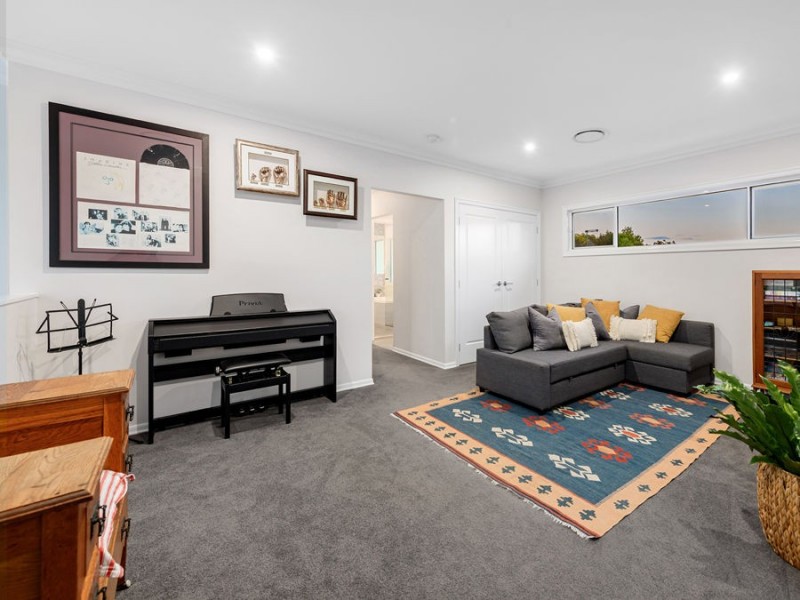 17 Eucalypt Street, Wakerley QLD 4154