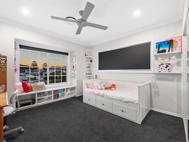 17 Eucalypt Street, Wakerley QLD 4154