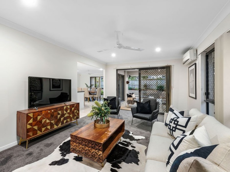 42 Williams Street, Wakerley QLD 4154