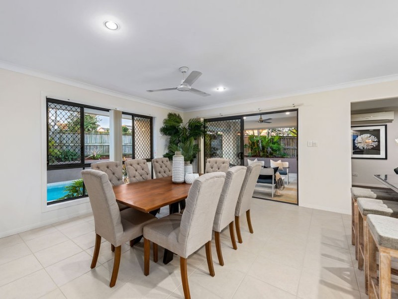 42 Williams Street, Wakerley QLD 4154