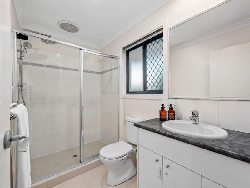 42 Williams Street, Wakerley QLD 4154