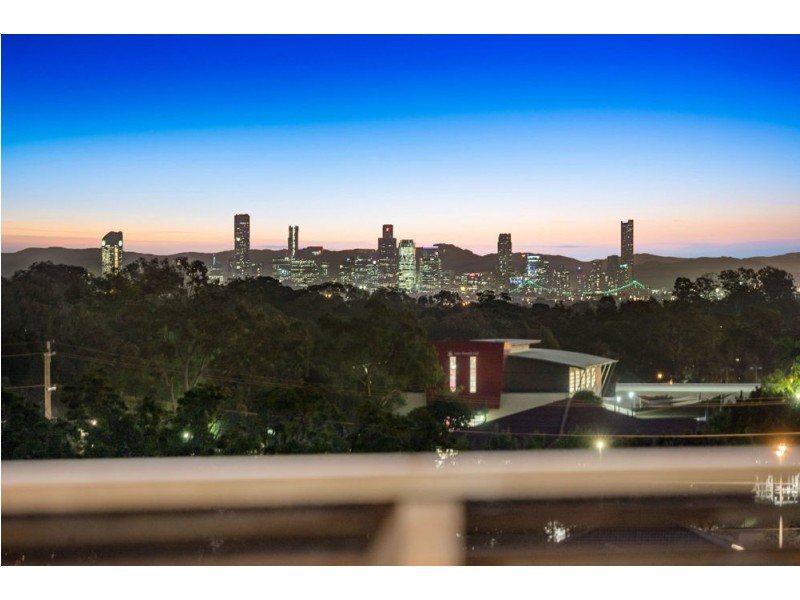 52 Sweetapple Place, Manly West QLD 4179