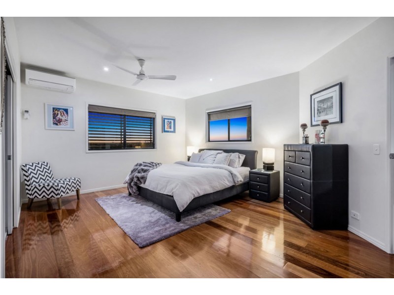 52 Sweetapple Place, Manly West QLD 4179