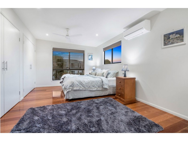 52 Sweetapple Place, Manly West QLD 4179