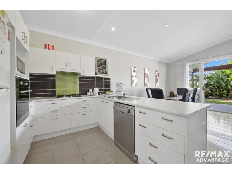 106 Kamarin Street, Manly West QLD 4179