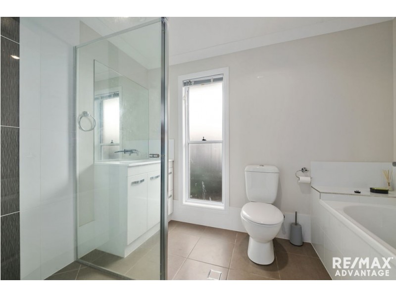 106 Kamarin Street, Manly West QLD 4179