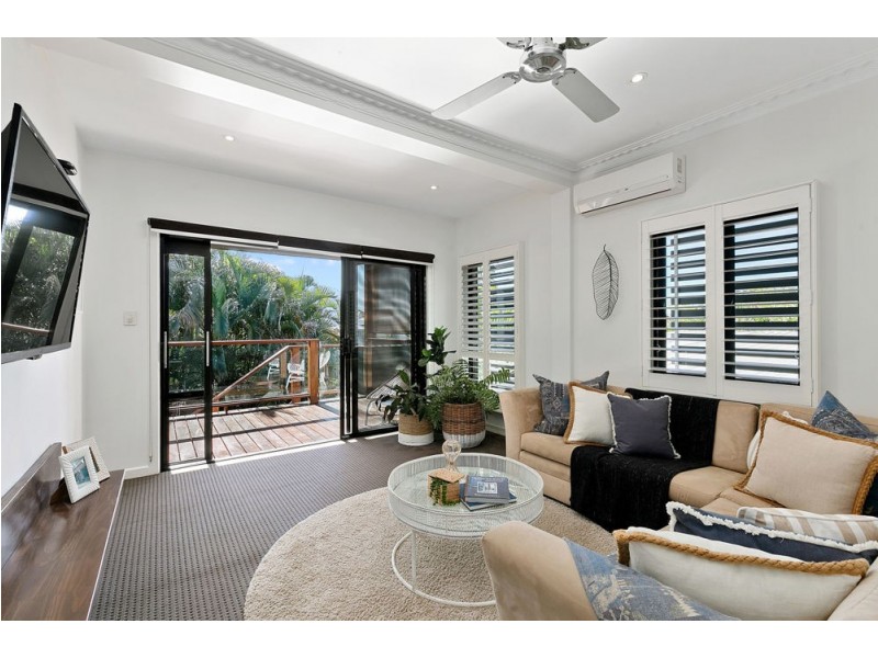 11 Shepherd Street, Wynnum QLD 4178