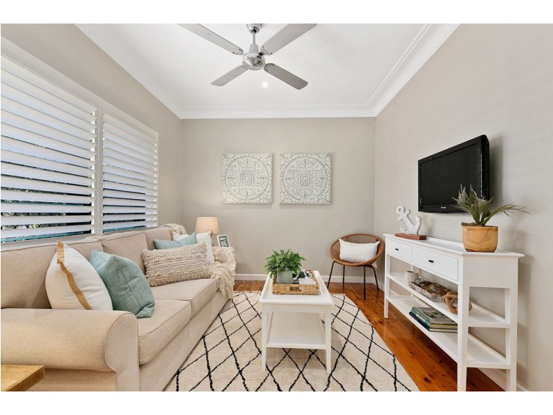 11 Shepherd Street, Wynnum QLD 4178