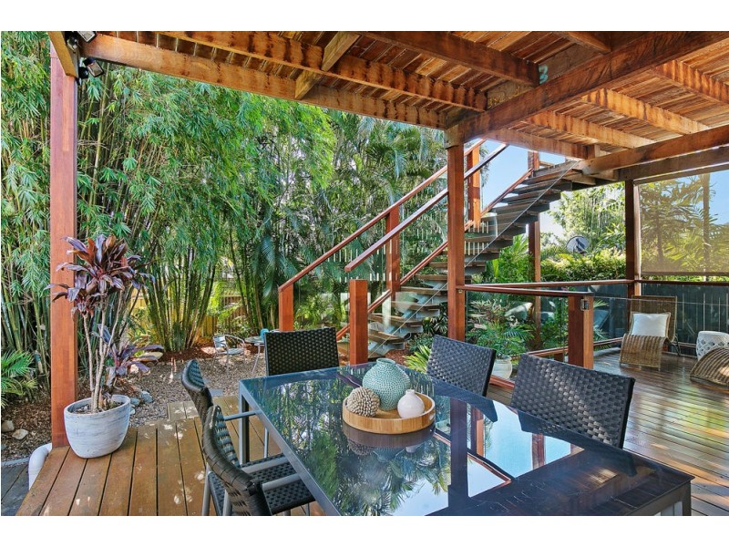 11 Shepherd Street, Wynnum QLD 4178