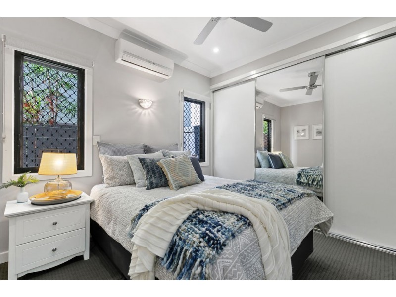 11 Shepherd Street, Wynnum QLD 4178