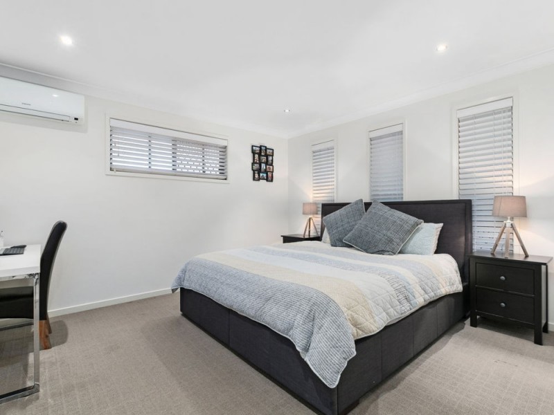 17 Higgs Circuit, Wynnum West QLD 4178