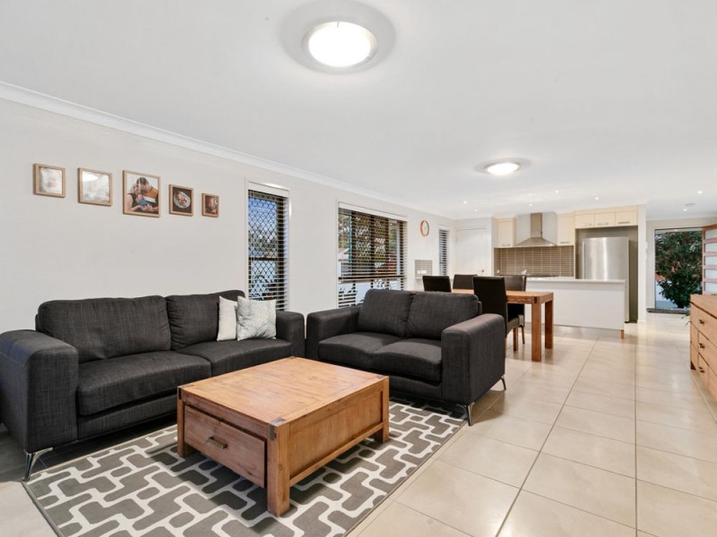 17 Higgs Circuit, Wynnum West QLD 4178