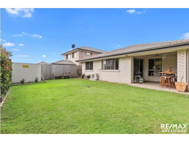 8 Sharpie Street, Manly West QLD 4179