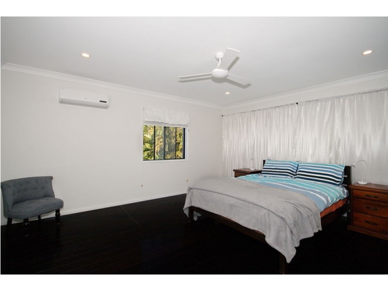 16 Blackwood Road, Manly West QLD 4179