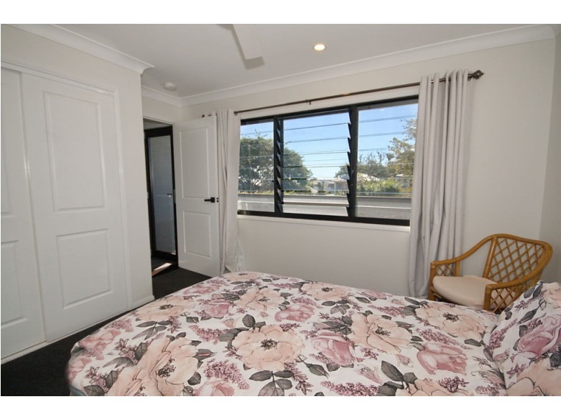 16 Blackwood Road, Manly West QLD 4179