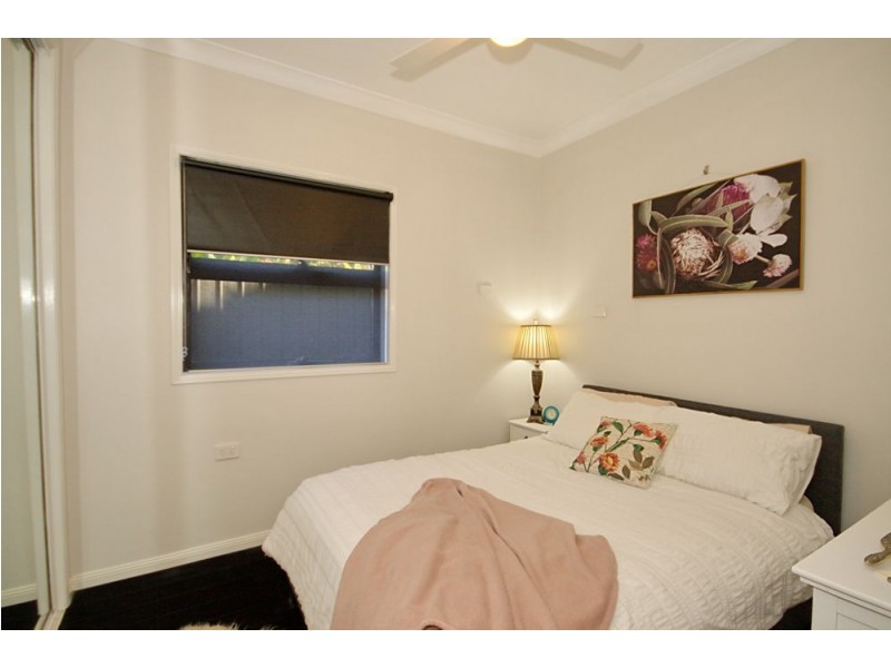 16 Blackwood Road, Manly West QLD 4179
