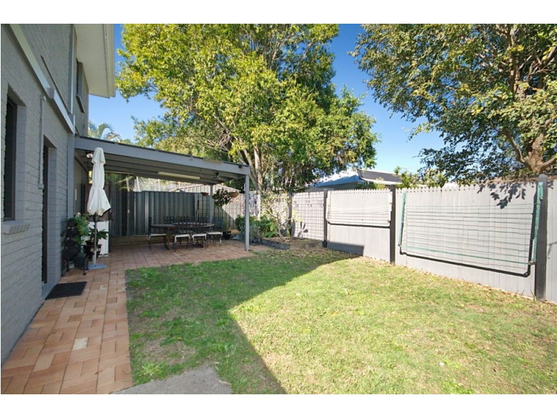 16 Blackwood Road, Manly West QLD 4179