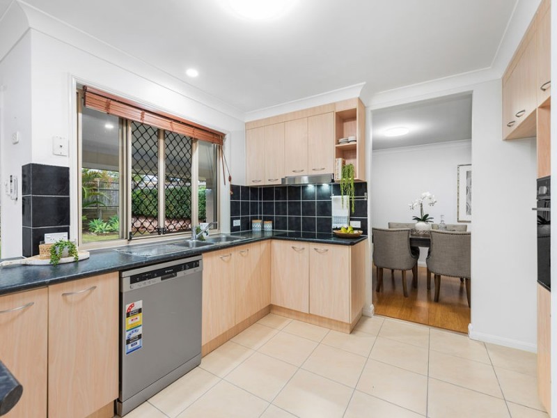 34 Williams Street, Wakerley QLD 4154