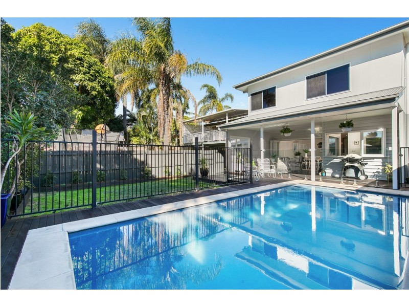 15 Carnation Road, Manly West QLD 4179