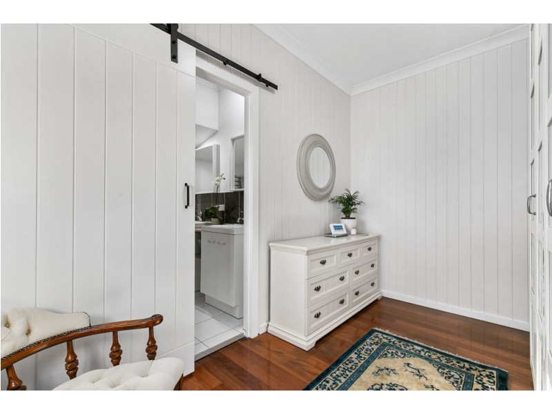 15 Carnation Road, Manly West QLD 4179