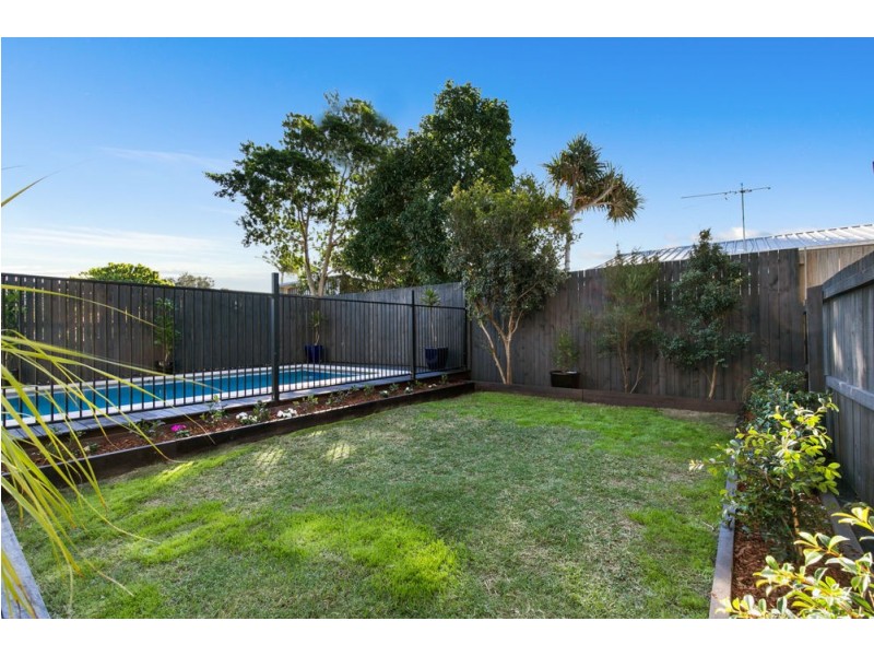 15 Carnation Road, Manly West QLD 4179