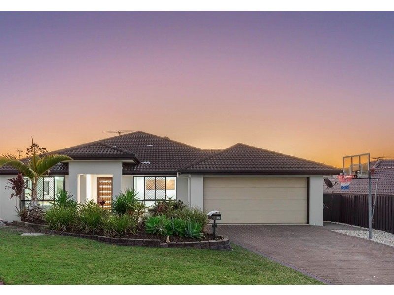 11 Manor Crescent, Wakerley QLD 4154