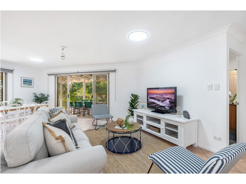 8 Fairweather Close, Manly West QLD 4179