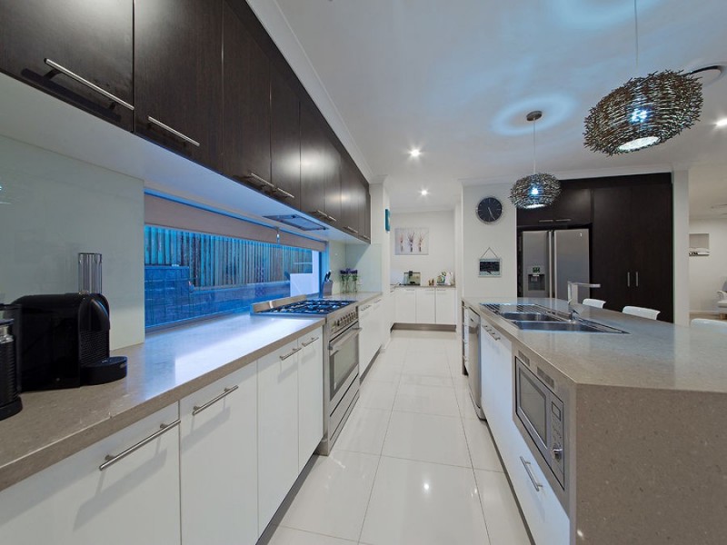 17 Lydia Place, Gumdale QLD 4154