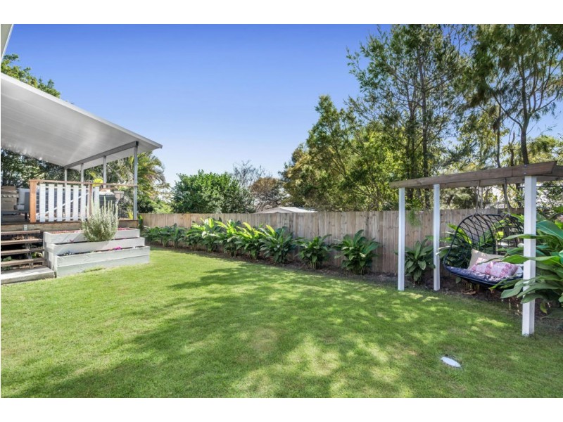 11 Primrose Parade, Wynnum QLD 4178