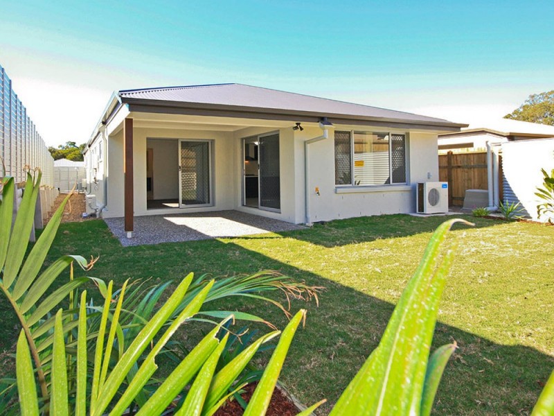 32 Worchester Crescent, Wakerley QLD 4154