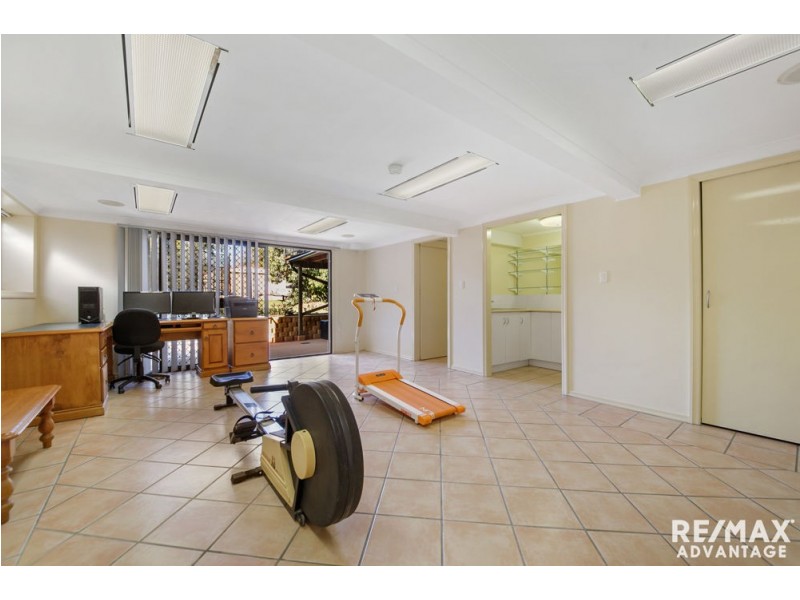 18 Empire Avenue, Manly West QLD 4179