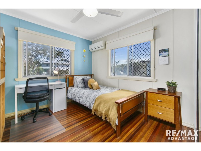 18 Empire Avenue, Manly West QLD 4179