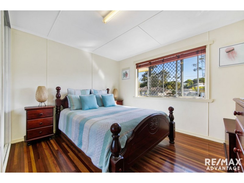 18 Empire Avenue, Manly West QLD 4179