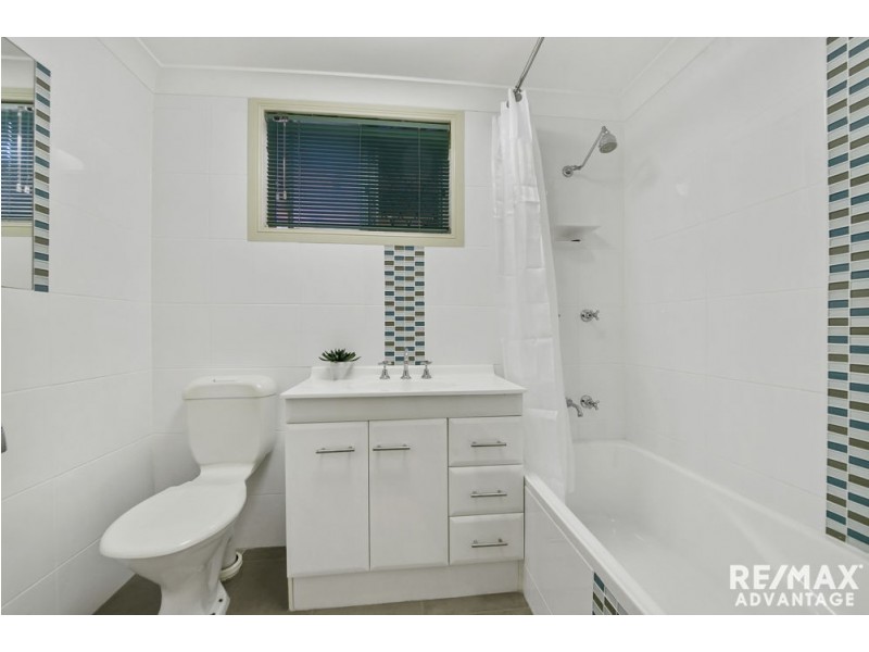 18 Empire Avenue, Manly West QLD 4179