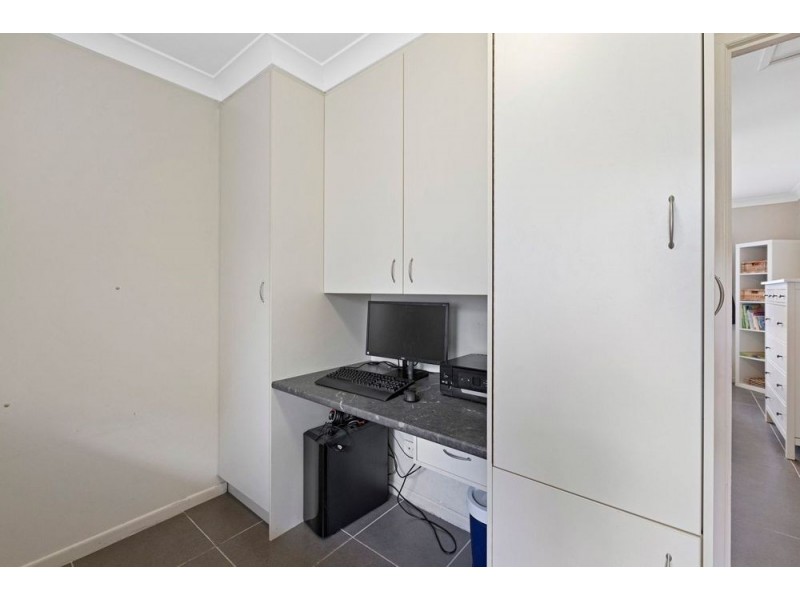 25 Cranston Street, Wynnum West QLD 4178