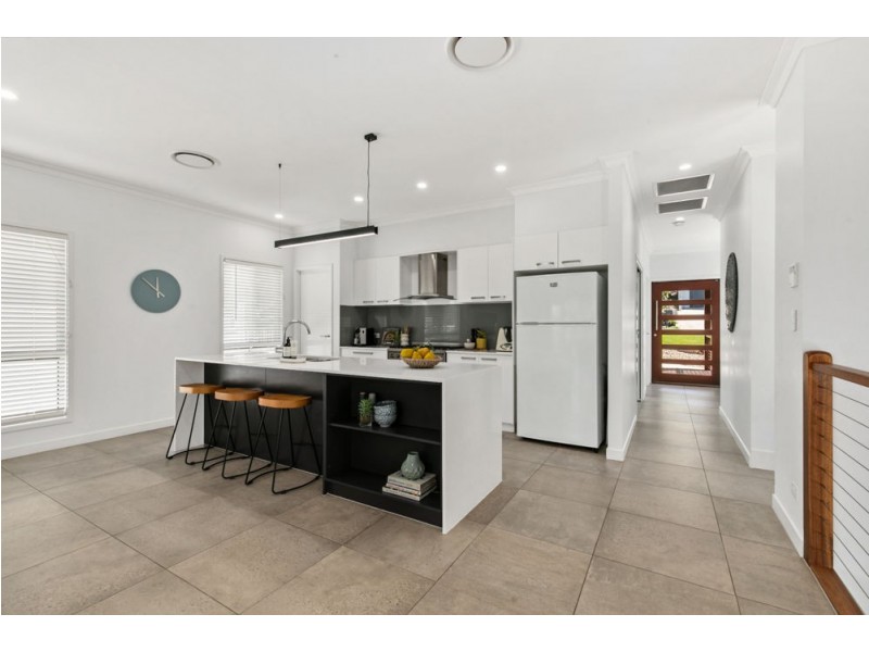 13/7 Oasis Close, Manly West QLD 4179