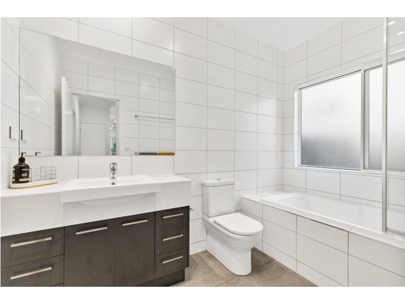 13/7 Oasis Close, Manly West QLD 4179